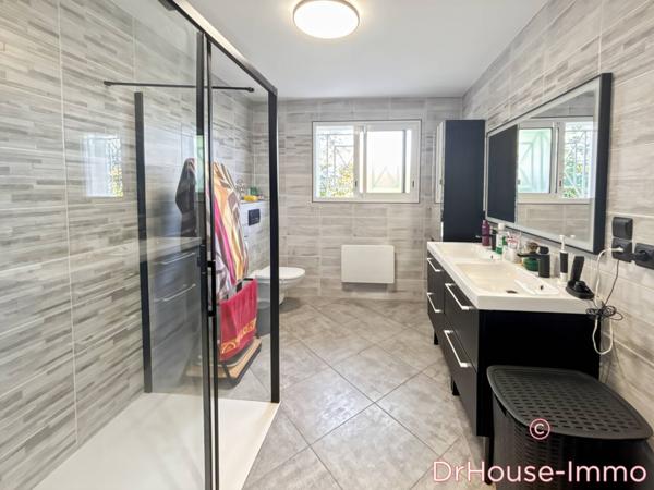 Maison à vendre 6 pièces de 137 m²