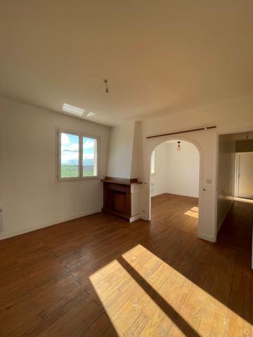 Appartement T4 de 85m² au 1er étage Castillon-Savès