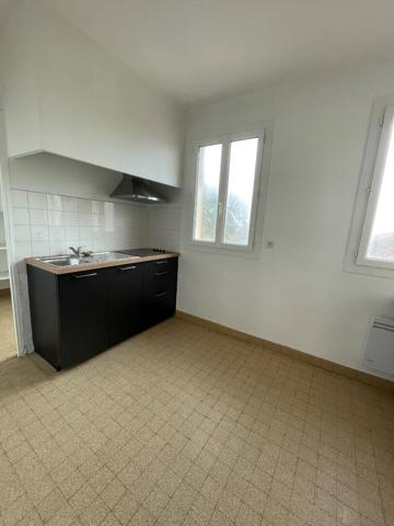 Appartement T4 de 85m² au 1er étage Castillon-Savès