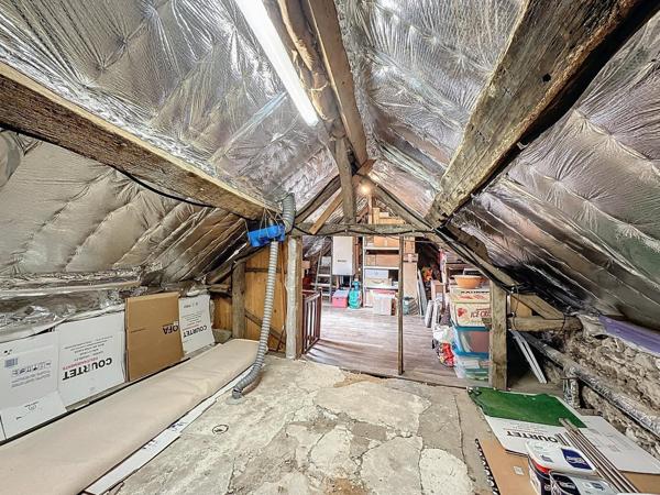 Maison de ville, proche commerces et commodités