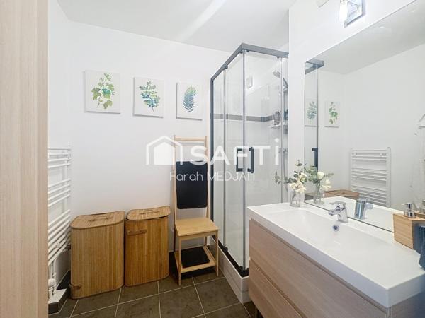 Appartement 2/3 chambres, balcons, parking et cave