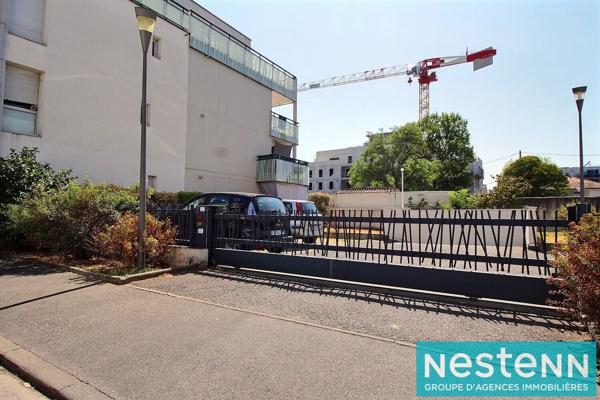 Garage à vendre à Décines Charpieu - Rare sur le marché