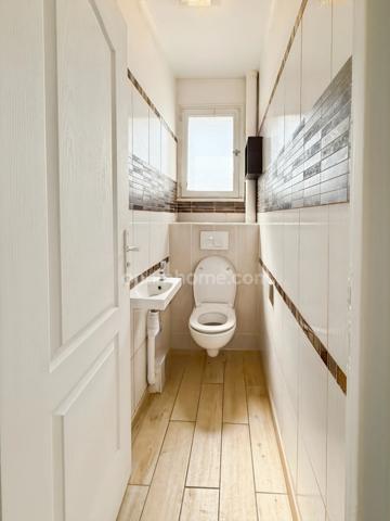 MAISON 6 PIECES 475 000 EUROS