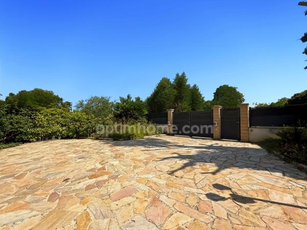 MAISON 6 PIECES 475 000 EUROS