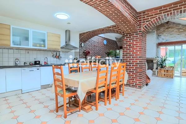Maison 8 pièces - 174 m² Exclusivité efficity