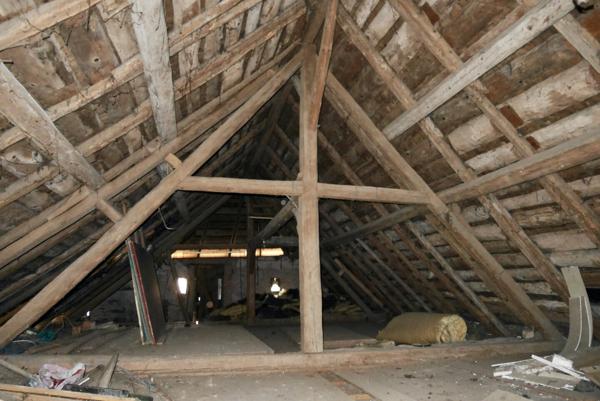 MAISON INDIVIDUELLE A RENOVER, AVEC TERRAIN
