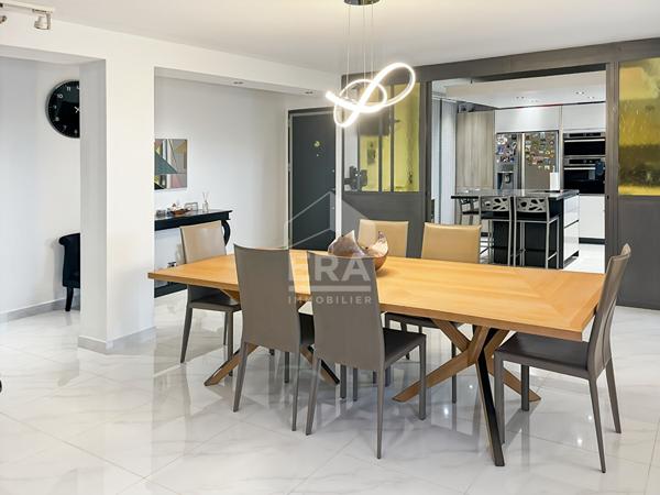 Maison Les Pennes Mirabeau SECTEUR L'INFERNET 6 pièces Un bien confidentiel pour amateurs de lieux singuliers.