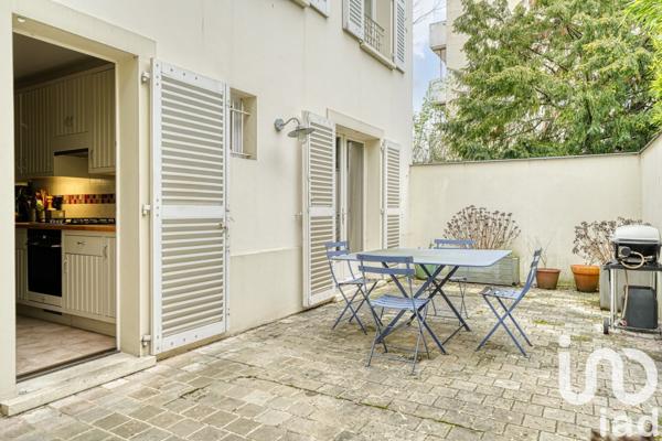 Maison traditionnelle 5 pièces de 200 m² à Bois-Colombes (92270)