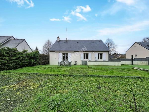 Maison sur sous-sol à vendre de 130m2, 4 chambres, sur terrain de 890m2