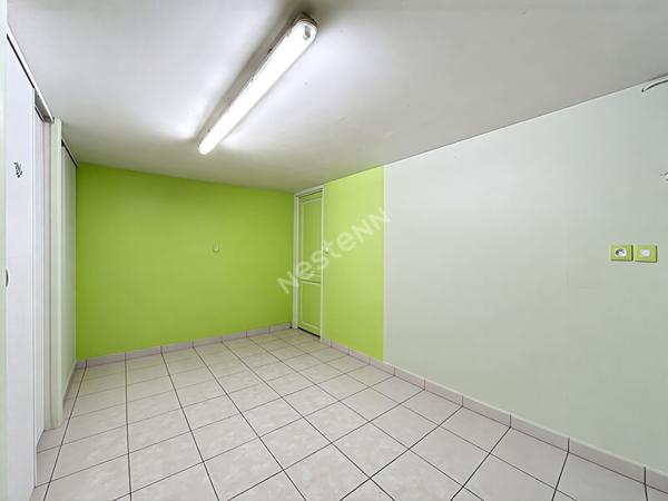 Maison sur sous-sol à vendre de 130m2, 4 chambres, sur terrain de 890m2