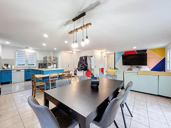 Maison sur sous-sol à vendre de 130m2, 4 chambres, sur terrain de 890m2