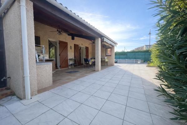 Maison type T5 150 m2 hab  avec Garage et piscine