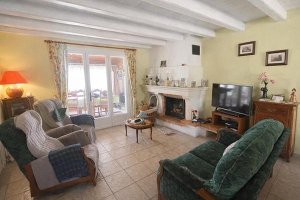 Maison type T5 150 m2 hab  avec Garage et piscine