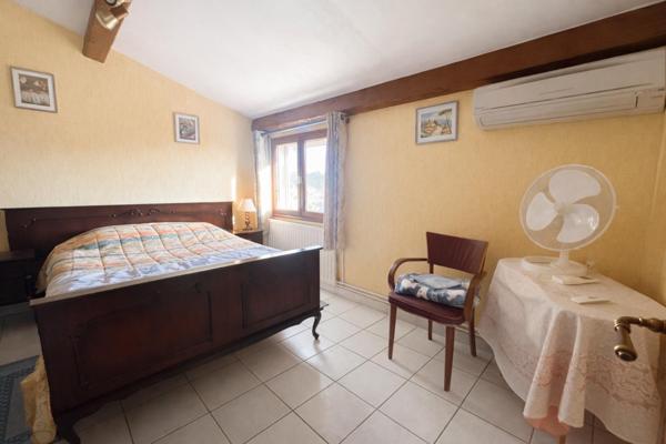 Maison type T5 150 m2 hab  avec Garage et piscine