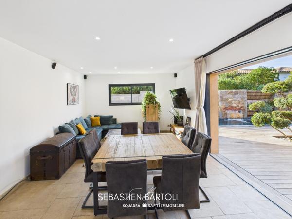 Villa de standing t4 de 140m² avec piscine et double garage