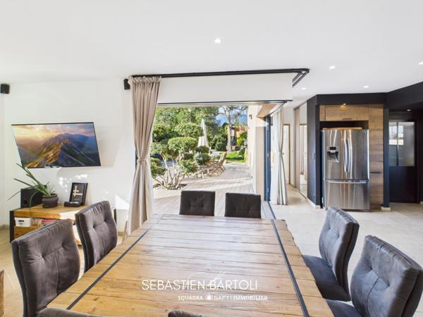 Villa de standing t4 de 140m² avec piscine et double garage