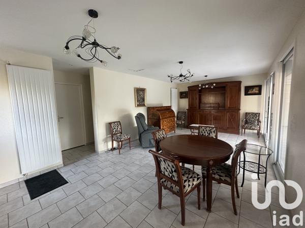 Maison traditionnelle 5 pièces de 126 m² à Morigny-Champigny (91150)