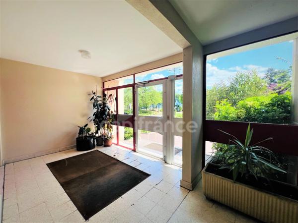 Appartement T2 de 49 m² avec un balcon et une cave à vendre - EPINAY SOUS SENART (91)