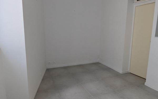 Appartement à louer    2 pièces •  Aire-sur-l'Adour