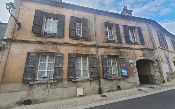 Maison à vendre    13 pièces •  Château-Thierry