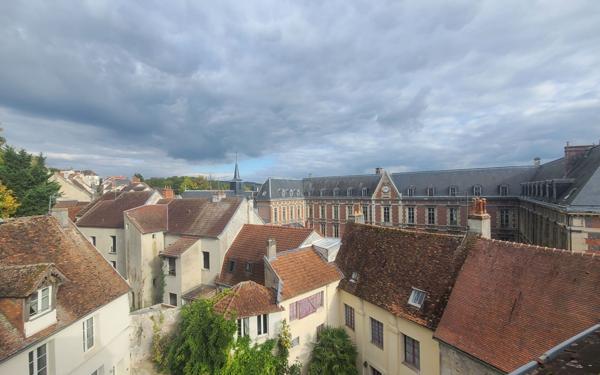 Maison à vendre    13 pièces •  Château-Thierry