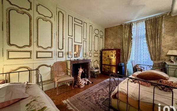 Maison à vendre    13 pièces •  Château-Thierry