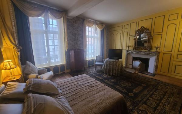 Maison à vendre    13 pièces •  Château-Thierry