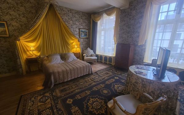 Maison à vendre    13 pièces •  Château-Thierry