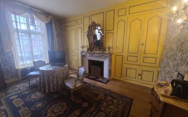 Maison à vendre    13 pièces •  Château-Thierry