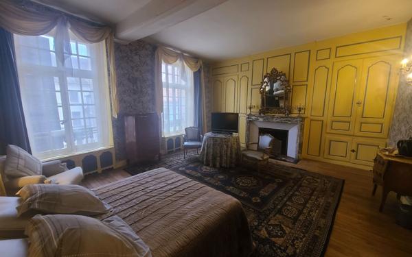 Maison à vendre    13 pièces •  Château-Thierry