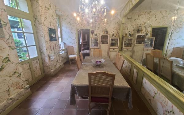 Maison à vendre    13 pièces •  Château-Thierry