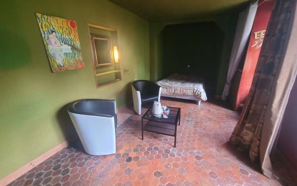 Maison à vendre    13 pièces •  Château-Thierry