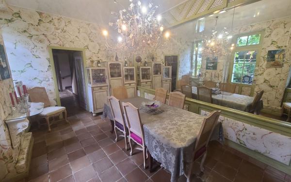 Maison à vendre    13 pièces •  Château-Thierry