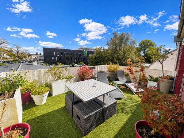 Appartement T4 de 109m2 avec sa grande terrasse - Proche Sèvre