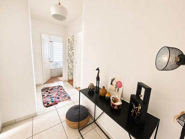 Appartement T4 de 109m2 avec sa grande terrasse - Proche Sèvre