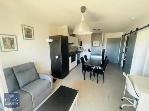 Appartement à louer 2 pièces 36.31m² Toulon (83200)
