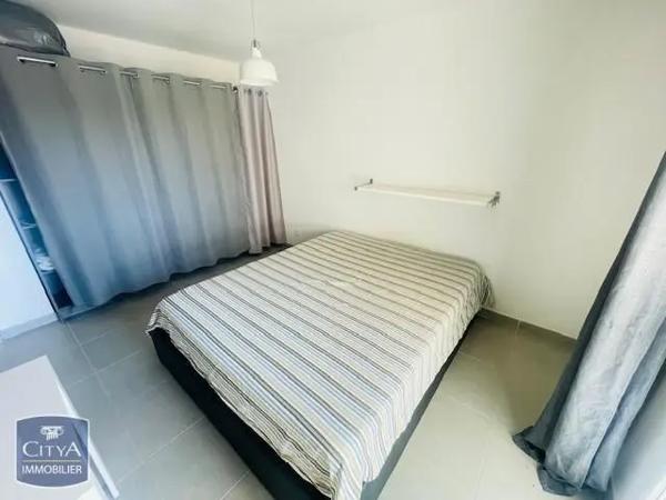 Appartement à louer 2 pièces 36.31m² Toulon (83200)