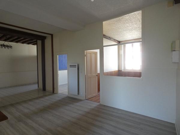 Appartement Neuville Aux Bois 3 pièce(s)