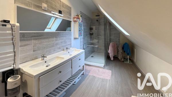 Maison à vendre 5 pièces 85,08 m² Saint-Valérien