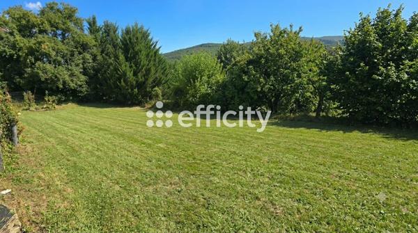 Terrain
        
        - 298 m² 95 000 € *