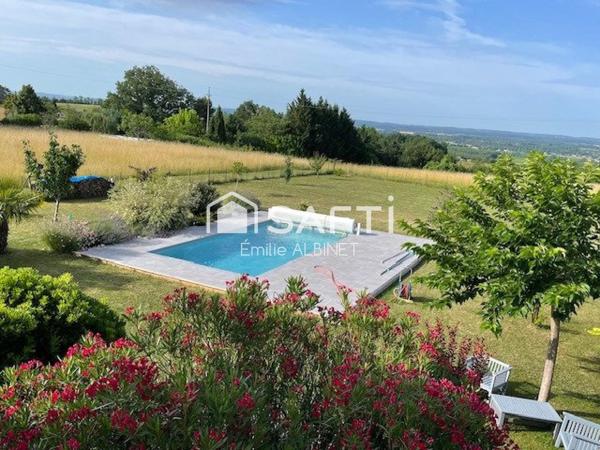 Maison de 184 m² avec piscine