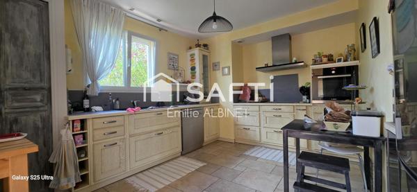 Maison de 184 m² avec piscine