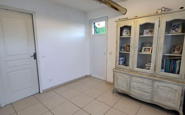 Maison à vendre    6 pièces •  Lussac-les-Châteaux