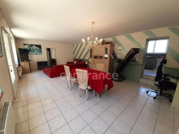 Maison à vendre 4 pièces SAINT THOIS (29520)- 3 chambres- surface habitable 120.27m2- Avec sous-sol- parcelle de 3922m2- dépendance de 225m2