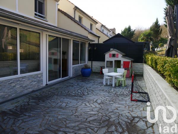 Maison à vendre 6 pièces 134 m² Saint-Thibault-des-Vignes