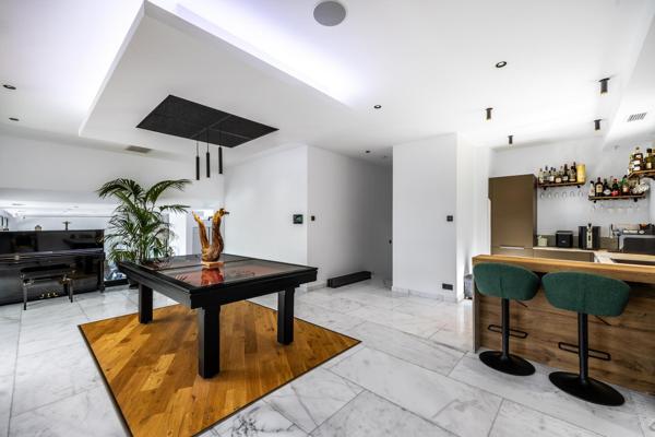 Villa 600 m² 10 pièces au nord de Montpellier