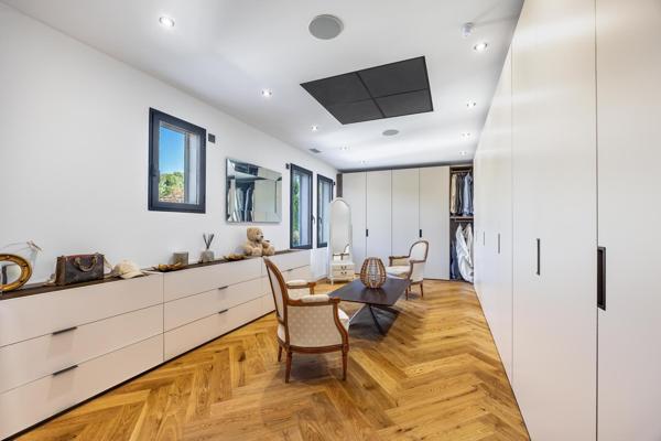 Villa 600 m² 10 pièces au nord de Montpellier