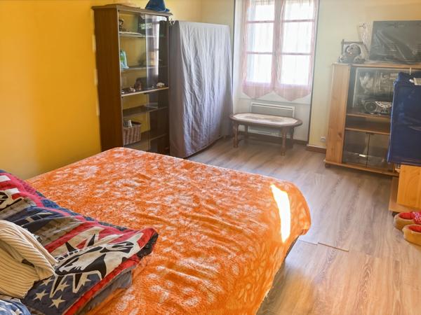 LOT DE 2 MAISONS A VENDRE FRESNAY SUR SARTHE ensemble immobilier de 2 MAISONS A VENDRE