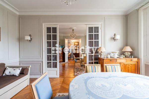 Appartement
         3 pièces
        - 103 m² Bien prestige