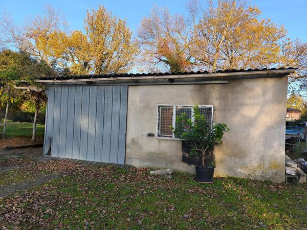 Proche de commodités et accès rocade - Jardin clos - Garage